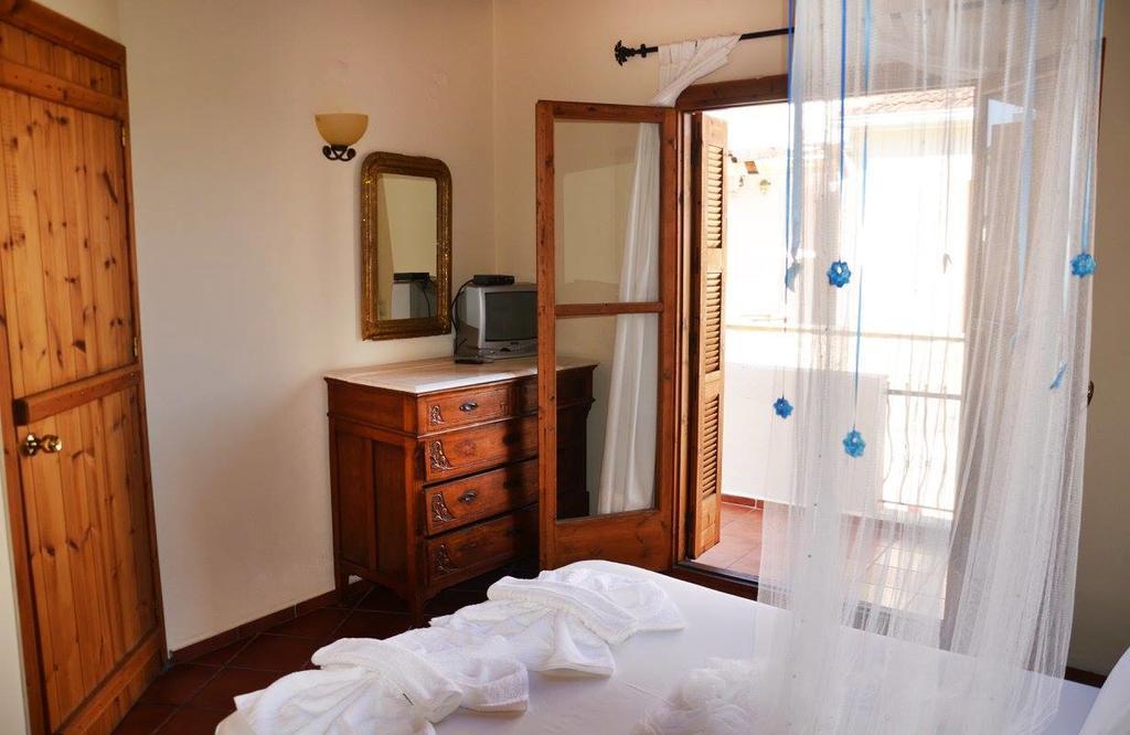 Potoula Apts คาโตดารัตโซ ภายนอก รูปภาพ
