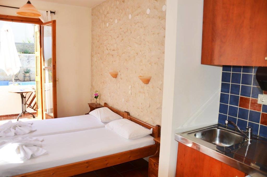 Potoula Apts คาโตดารัตโซ ภายนอก รูปภาพ